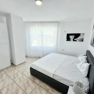 Appartement Beachfront Marilyn, Durrës